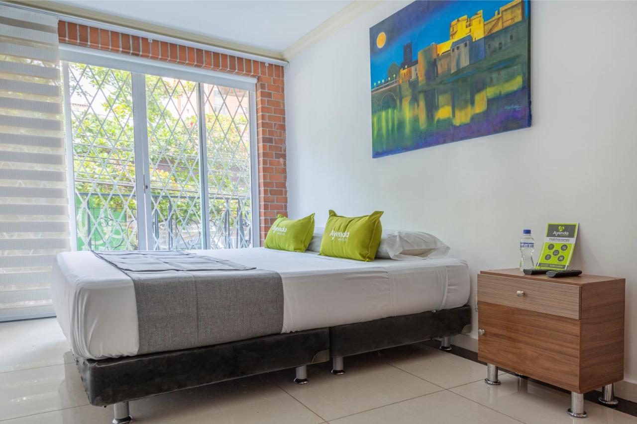Hotel Boutique Laureles Home - Ayenda 1258 (Adults Only) Medellín Exterior foto