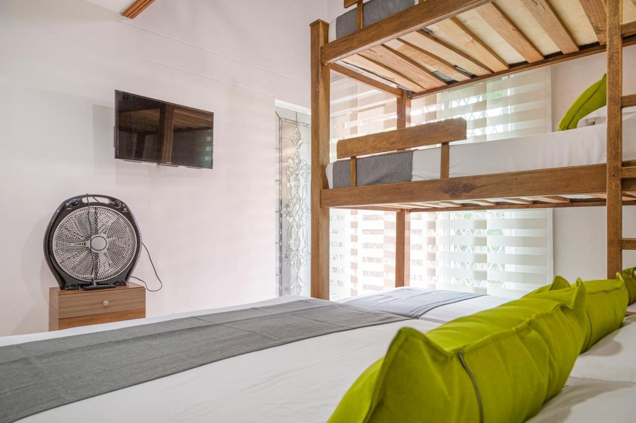 Hotel Boutique Laureles Home - Ayenda 1258 (Adults Only) Medellín Exterior foto